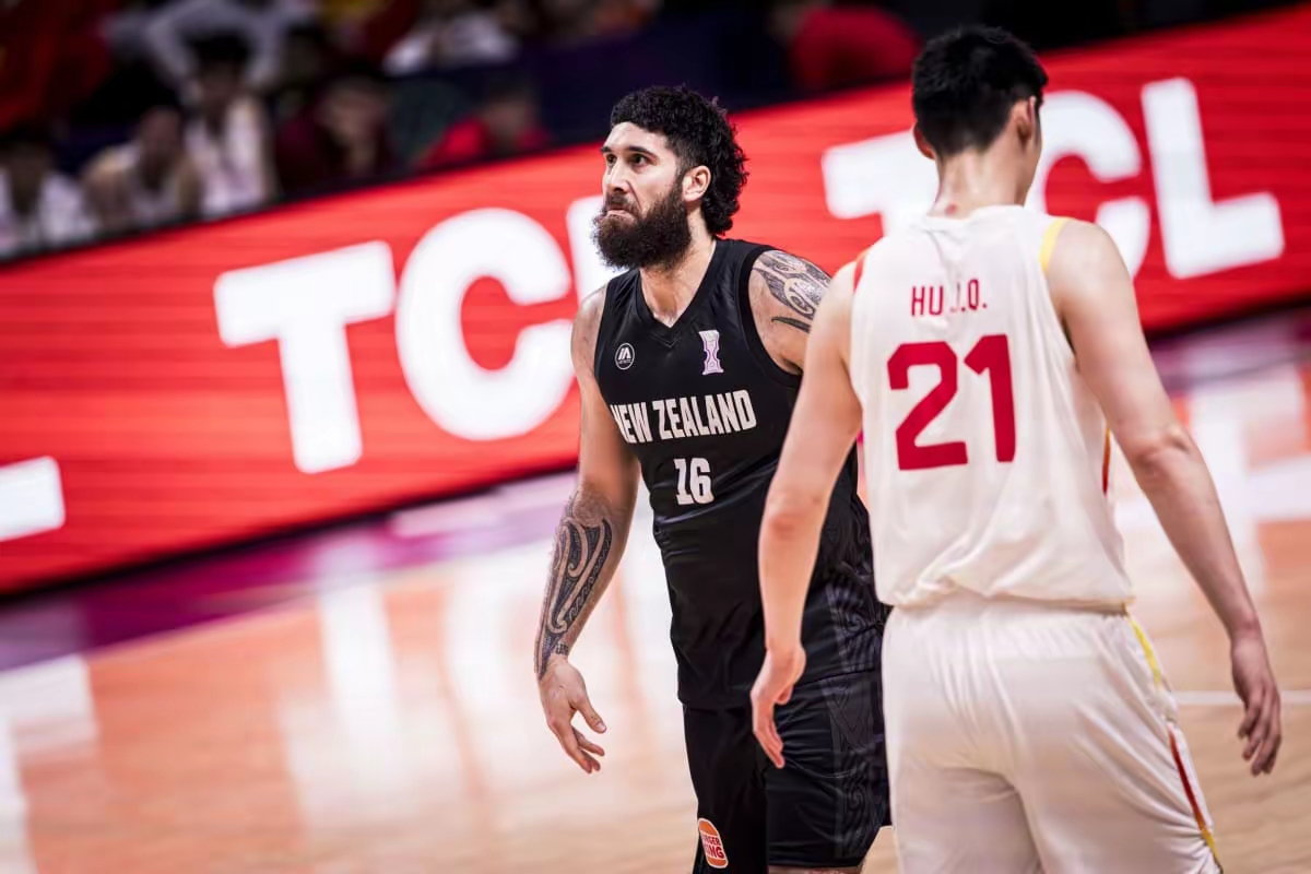 关于清晨托特纳姆绝杀压哨——CBA季后赛节点到来；更衣室稳定；纪律约束更严格的信息